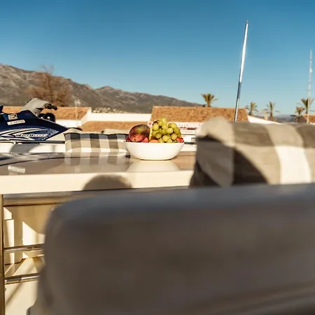 Botel Yacht Our Alissa