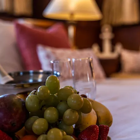 Yacht Our Alissa Botel Valência