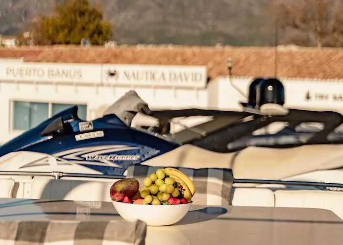 Botel Yacht Our Alissa Valencia